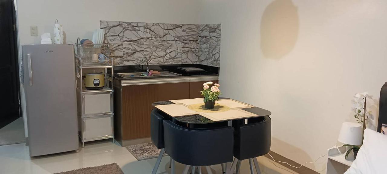 Katliza Condotel Kassel Residences Paranaque City ภายนอก รูปภาพ